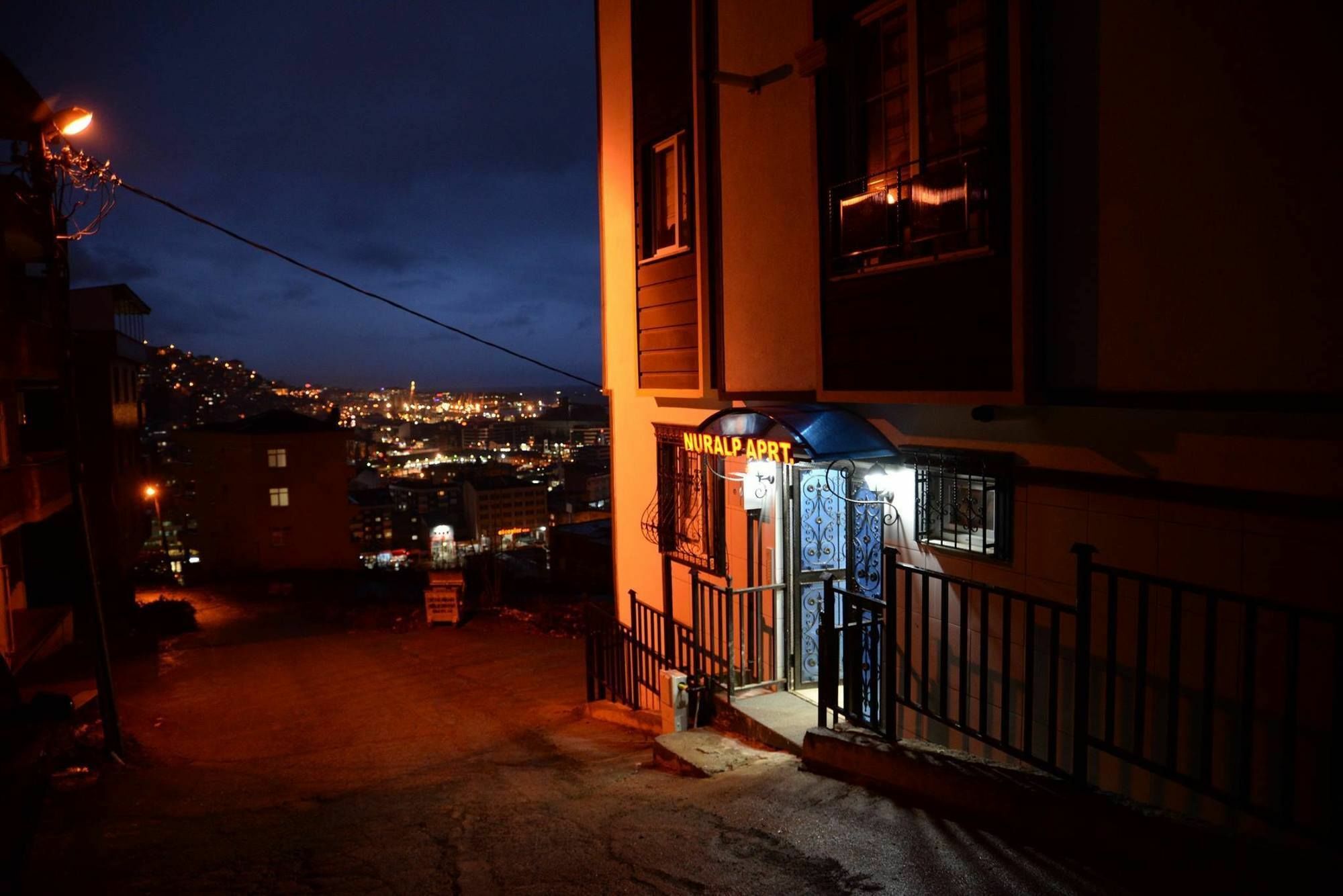 Nuralp Apart Otel - Trabzon Exteriör bild